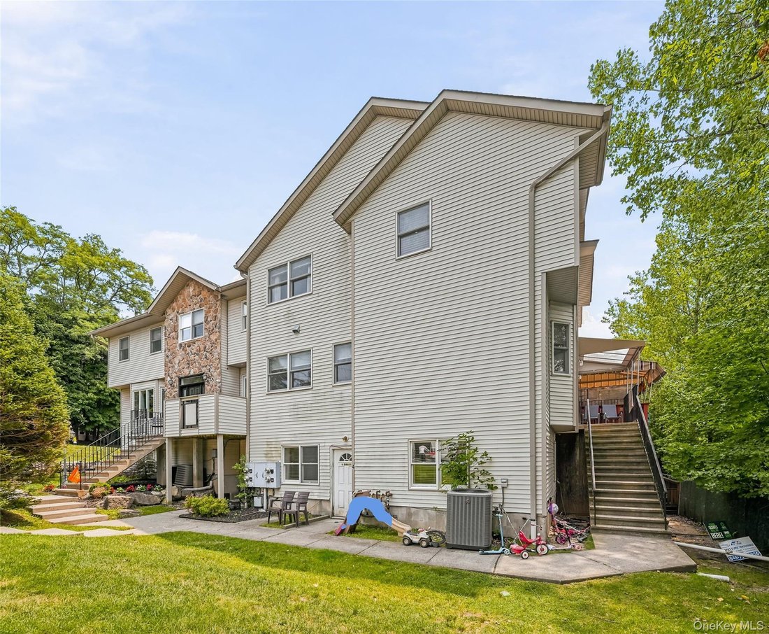 Condo in Airmont, New York, United States 1 - 18612289