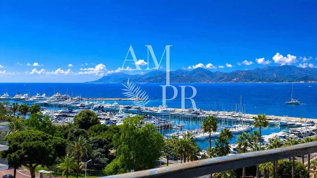 Apartment in Cannes, Provence-Alpes-Côte d'Azur, France 1 - 17837295