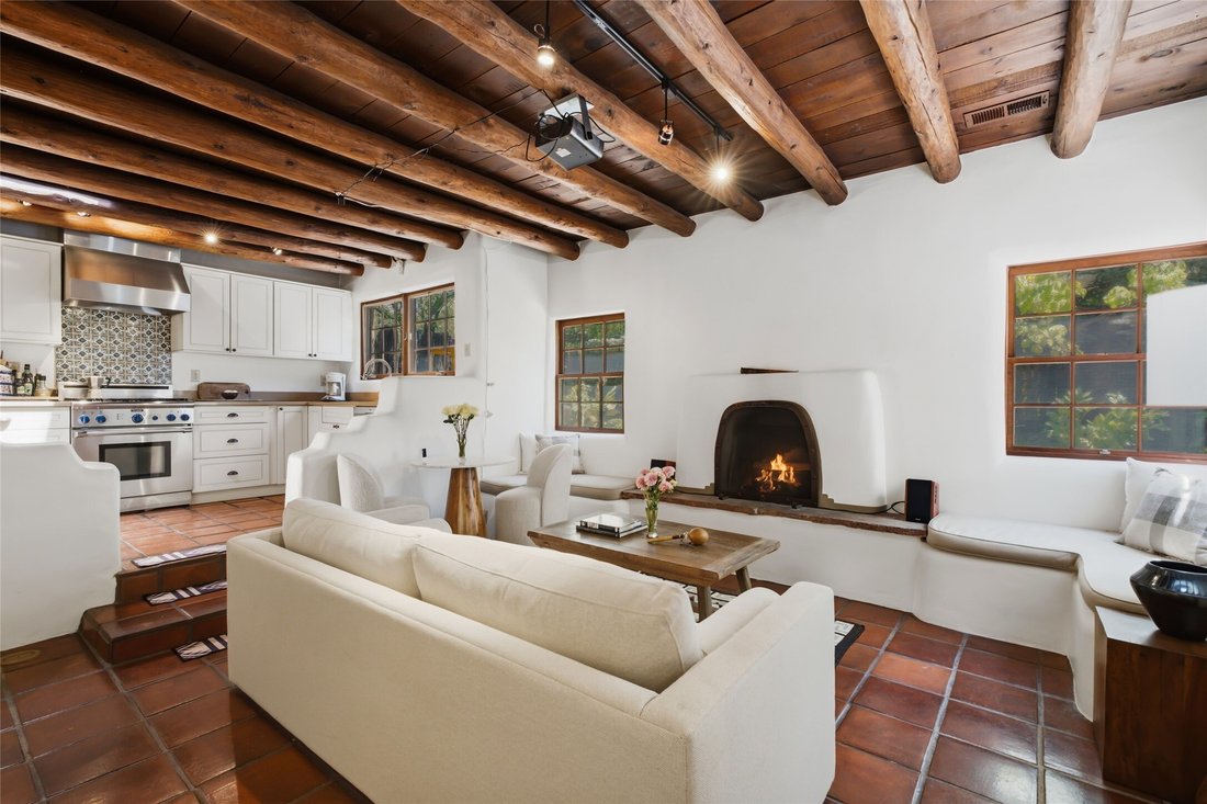 Condo in Santa Fe, New Mexico, United States 1 - 18615019