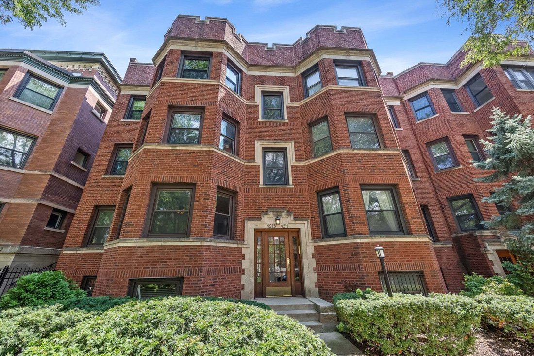 Condo in Chicago, Illinois, United States 1 - 18612680