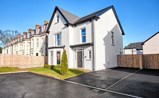 House in Coleraine, Causeway Coast and Glens District, Northern Ireland 1