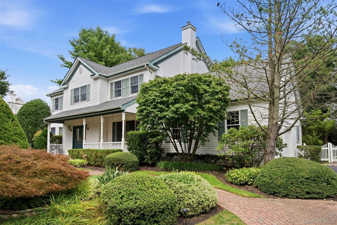House in Huntington Station, New York, United States 3 - 18609298