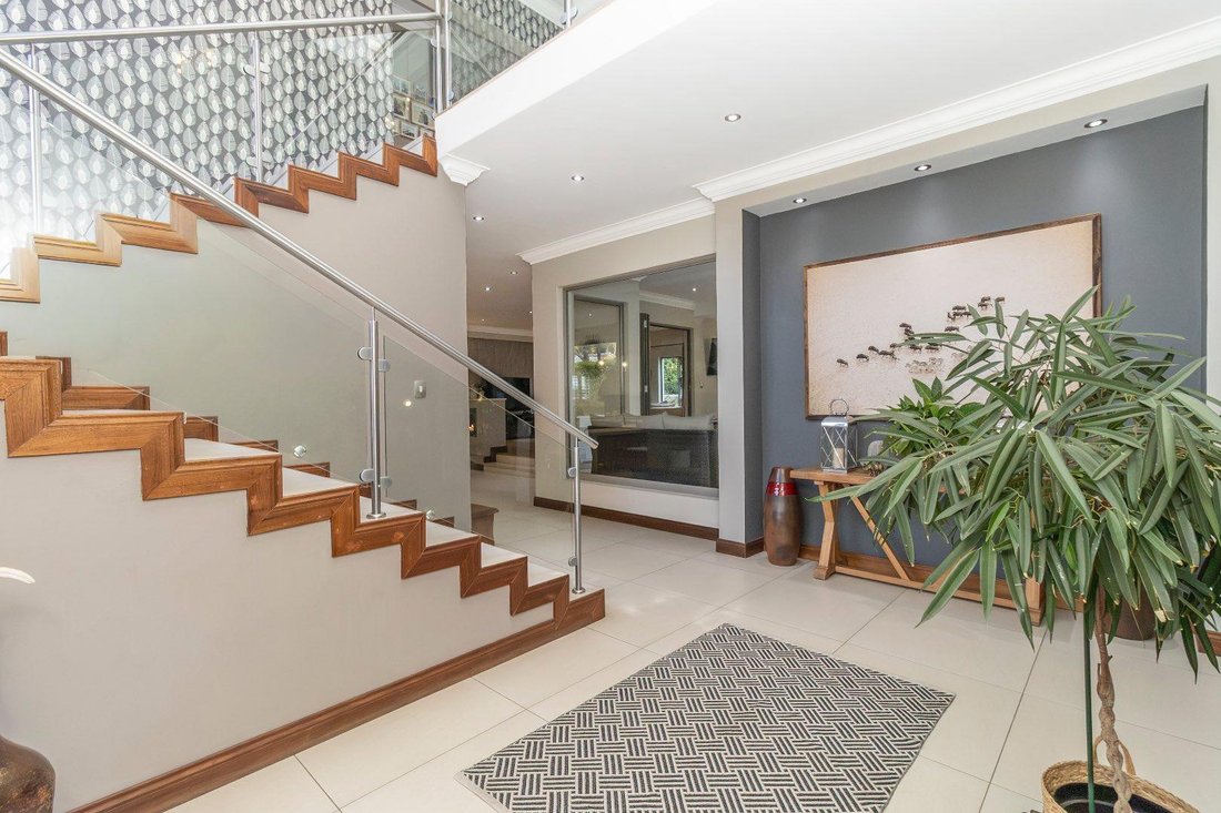 House in Halfway House Estate, Gauteng, South Africa 4 - 18609768