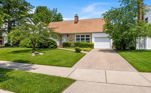 House in New York, New York, United States 1