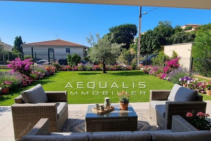 Apartment in Saint-Laurent-du-Var, Provence-Alpes-Côte d'Azur, France 1 - 18610414
