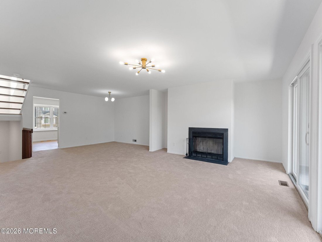 Condo in Neptune Township, New Jersey, United States 5 - 18609050