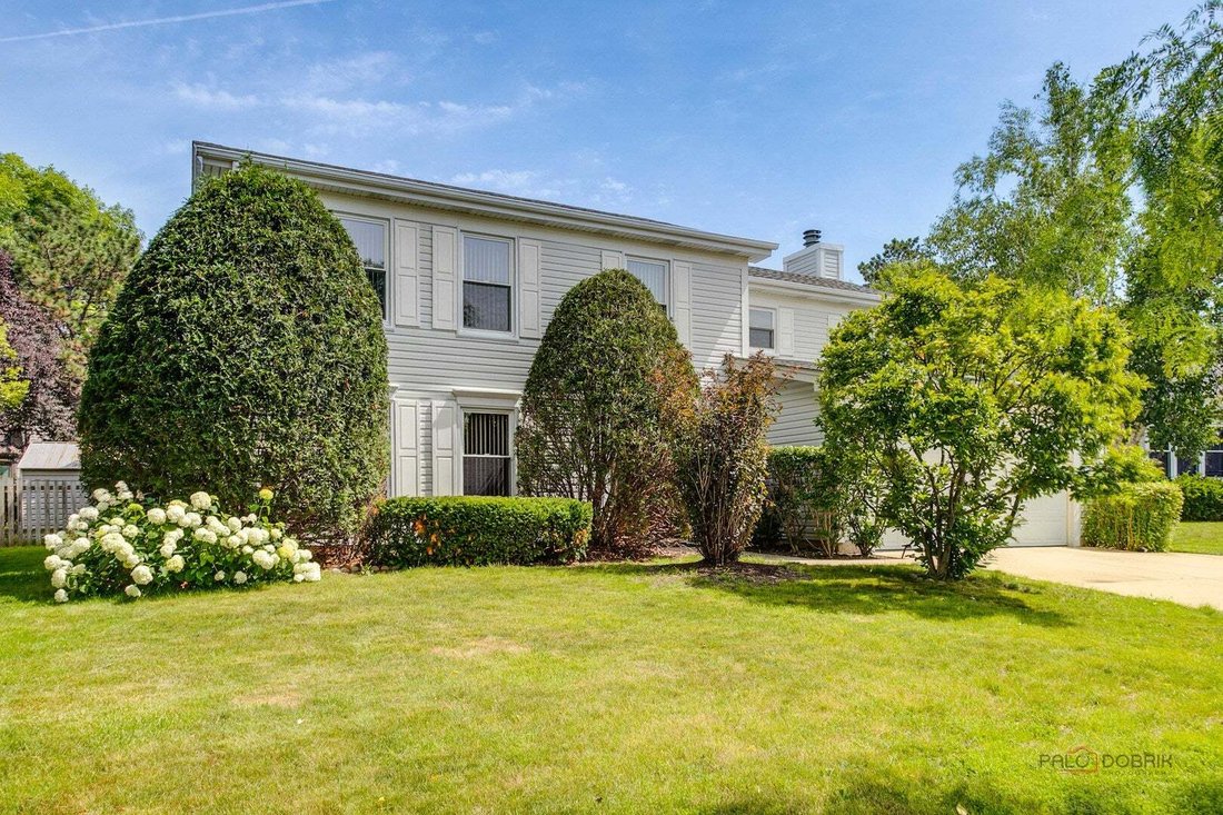 House in Buffalo Grove, Illinois, United States 3 - 18612756
