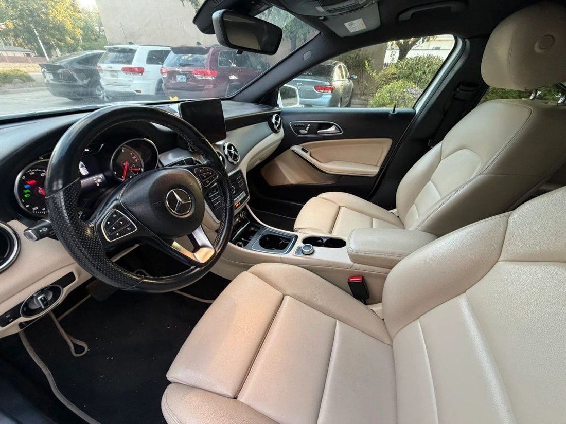 Suv in Tracy, CA, United States 3 - 18614370