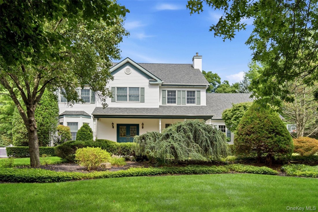 House in Huntington Station, New York, United States 1 - 18609298
