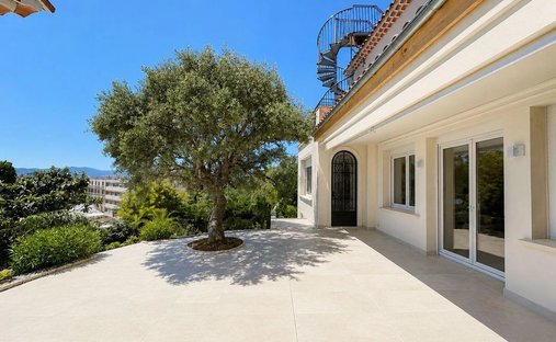 Apartment in Montfleury, Cannes, France 1
