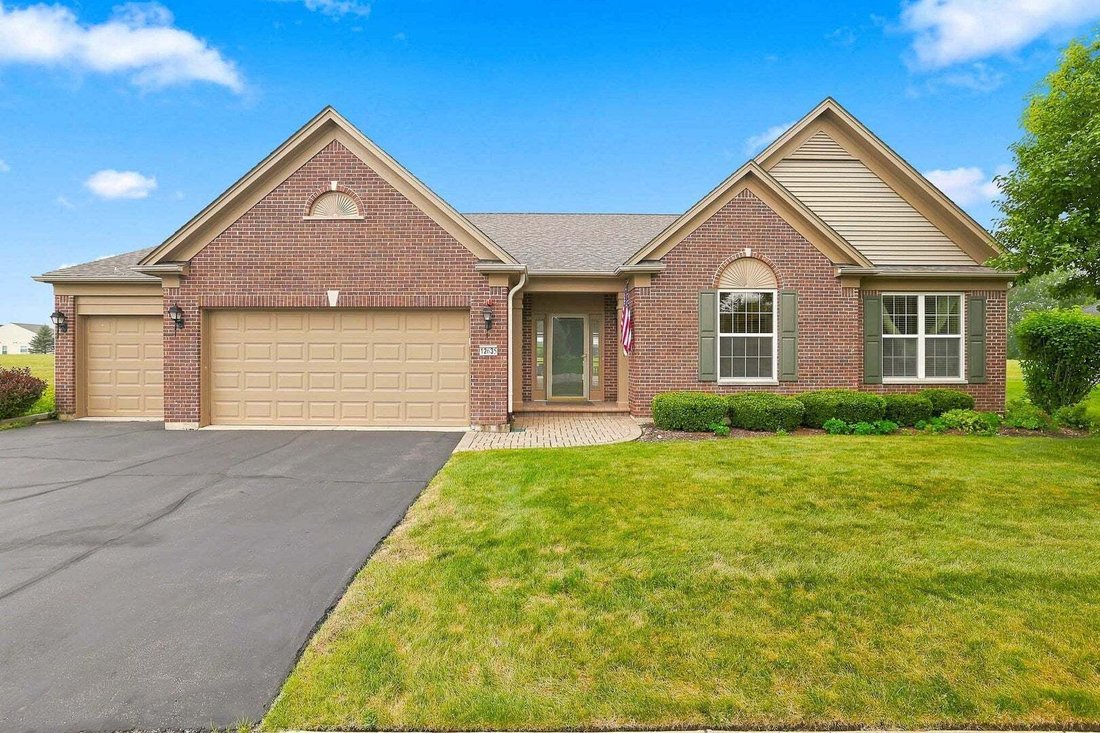 House in Huntley, Illinois, United States 1 - 18612722