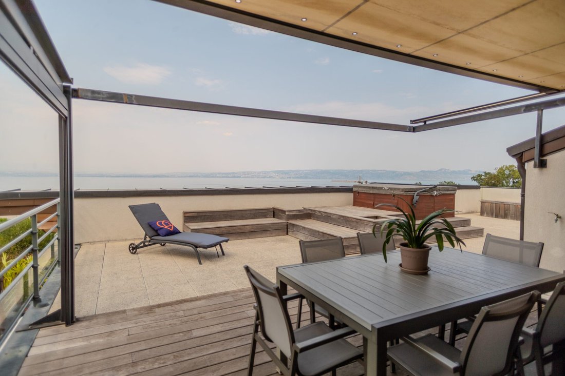 Apartment in Bord du Lac, Evian-les-Bains, France 2 - 18614943
