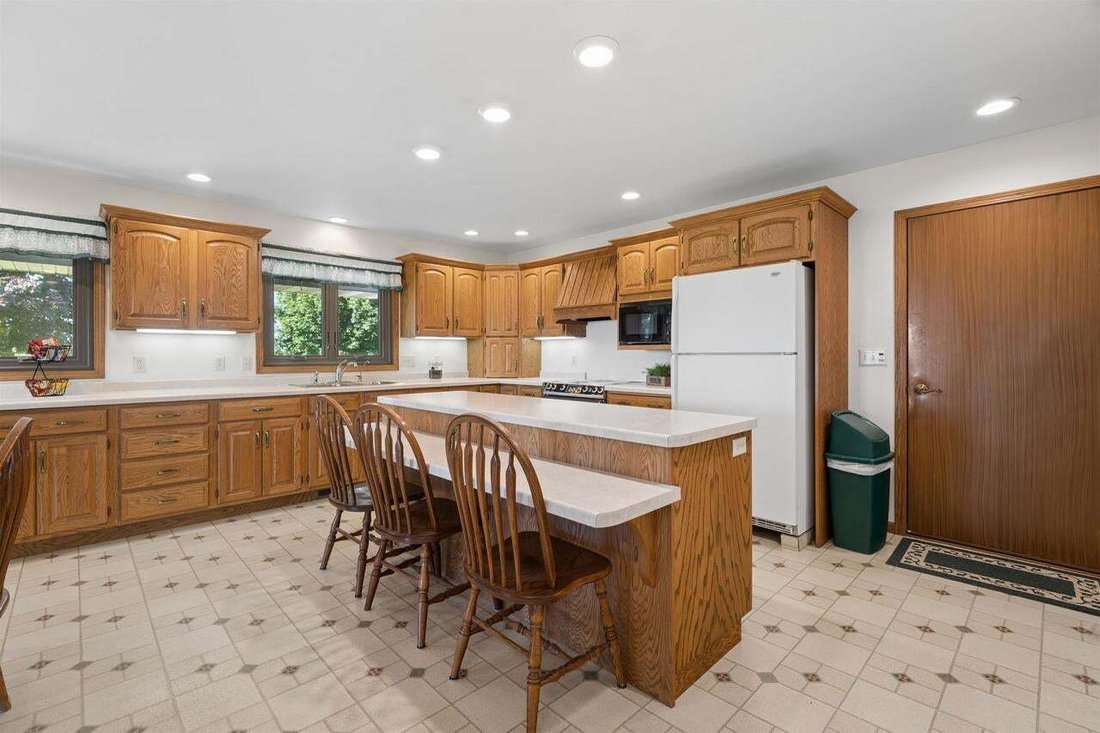 House in Chilton, Wisconsin, United States 4 - 18611704