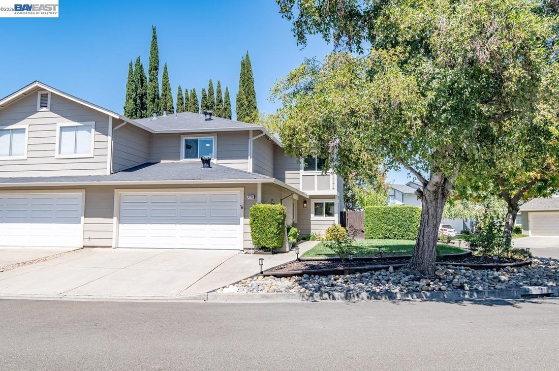 Townhouse in Pleasanton, California, United States 1 - 18612025