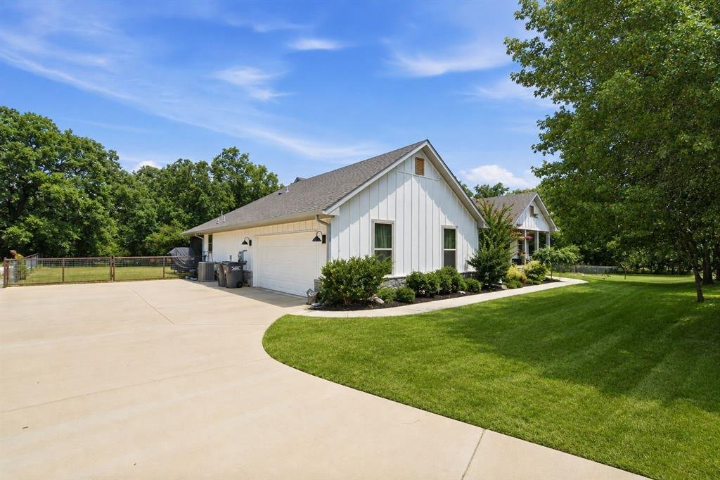 House in Weatherford, Texas, United States 3 - 18613320