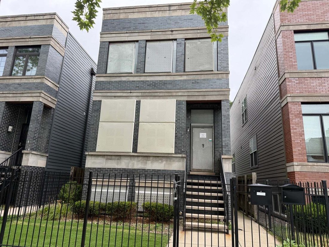 House in Chicago, Illinois, United States 3 - 18592384