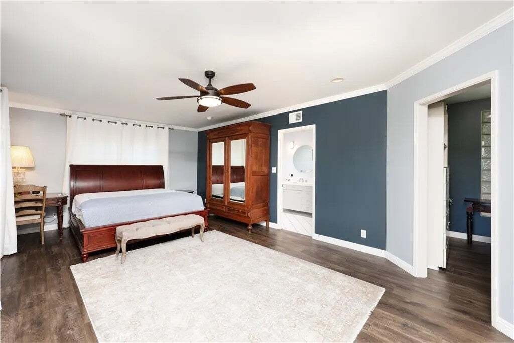 House in Downey, California, United States 3 - 18330862