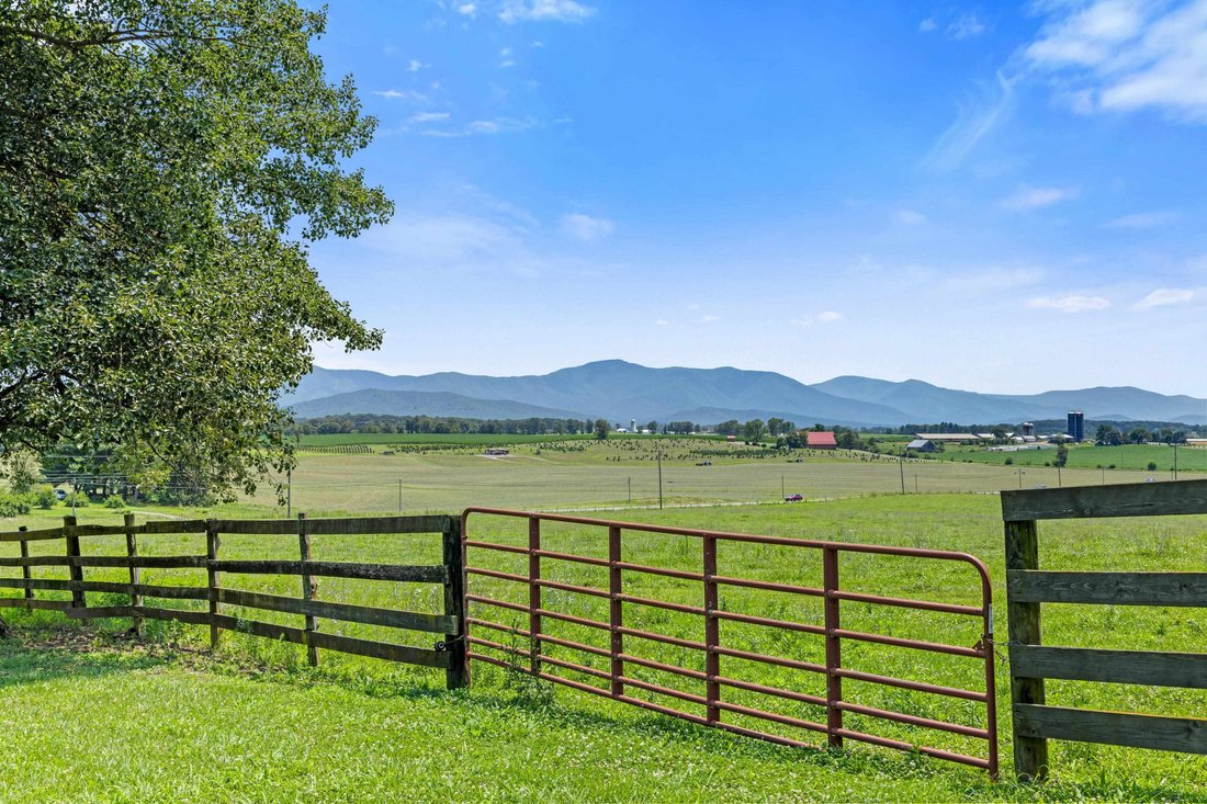 Farm Ranch in Luray, Virginia, United States 5 - 18612312
