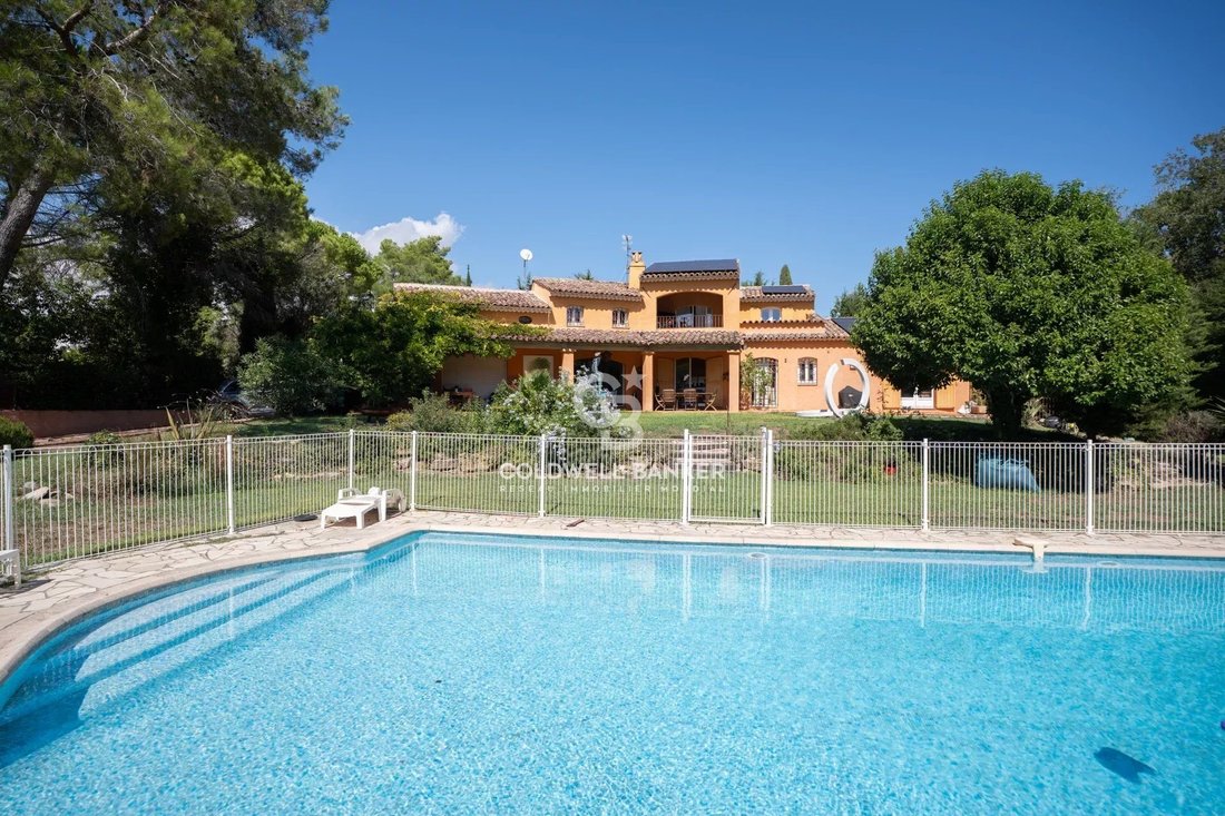 Villa in Les Indes les-Groulles, Mouans-Sartoux, France 2 - 18610870