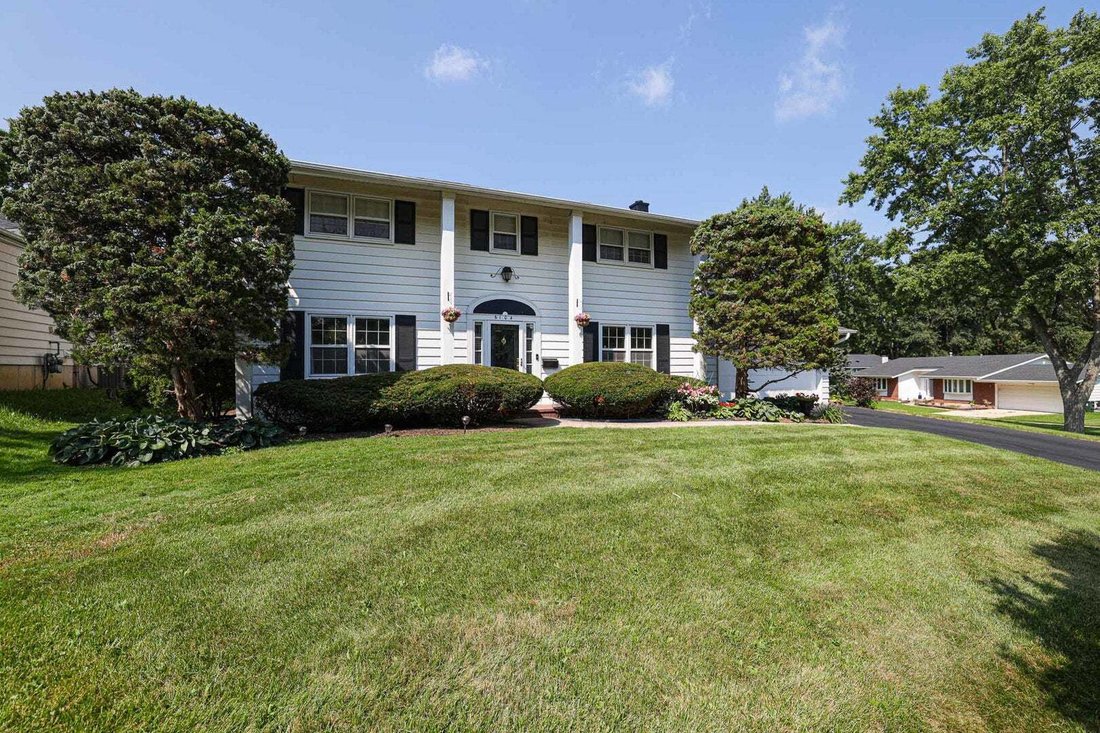 House in Woodridge, Illinois, United States 2 - 18612685
