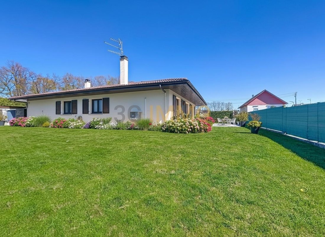 Casa en Vétraz-Monthoux, Auvernia-Ródano-Alpes, Francia 3 - 17357588