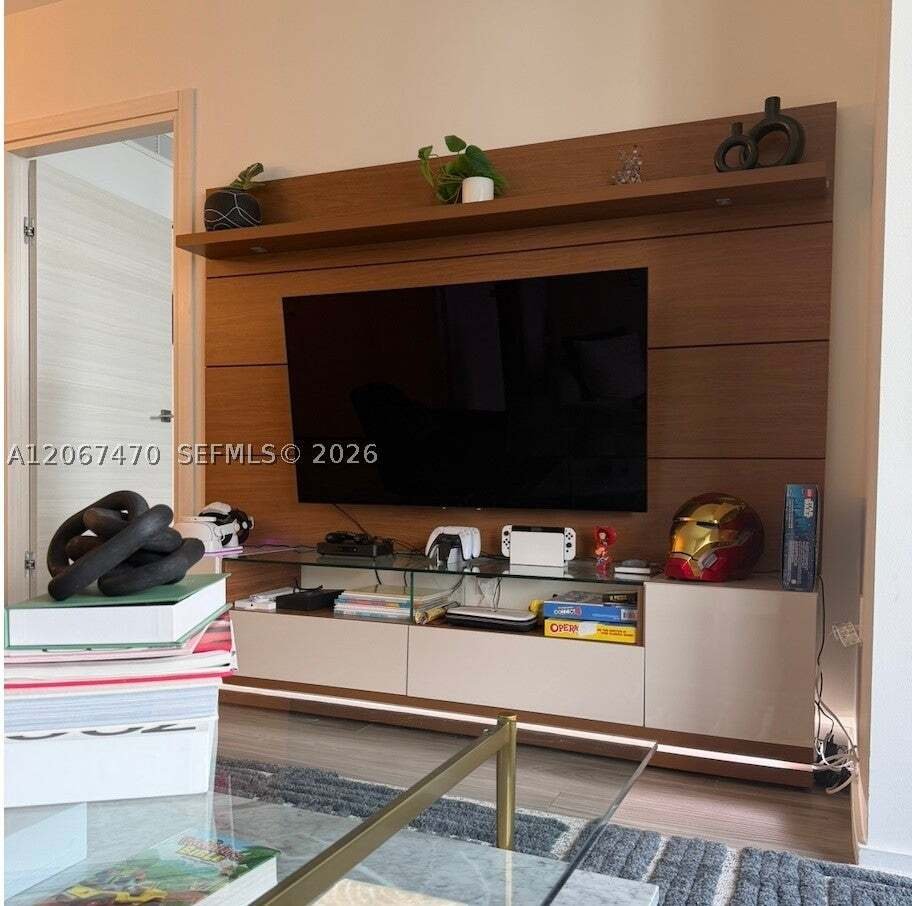 Condo in Miami, Florida, United States 4 - 18612501
