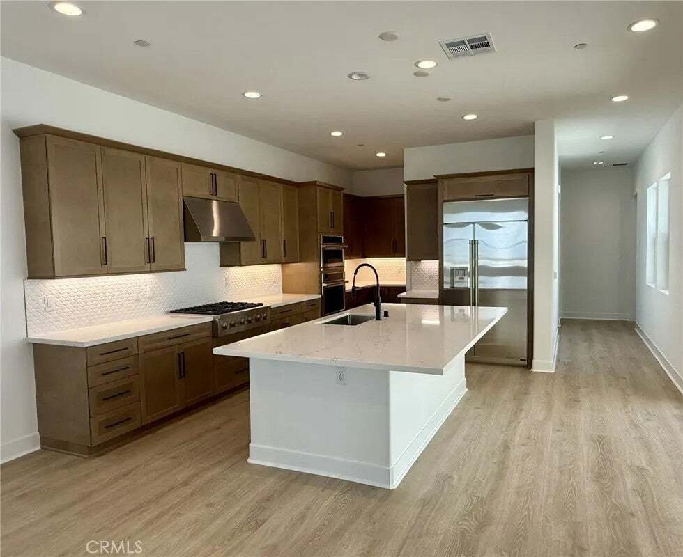 Condo in Santa Clarita, California, United States 3 - 18612934