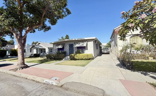 House in Signal Hill, California, United States 1