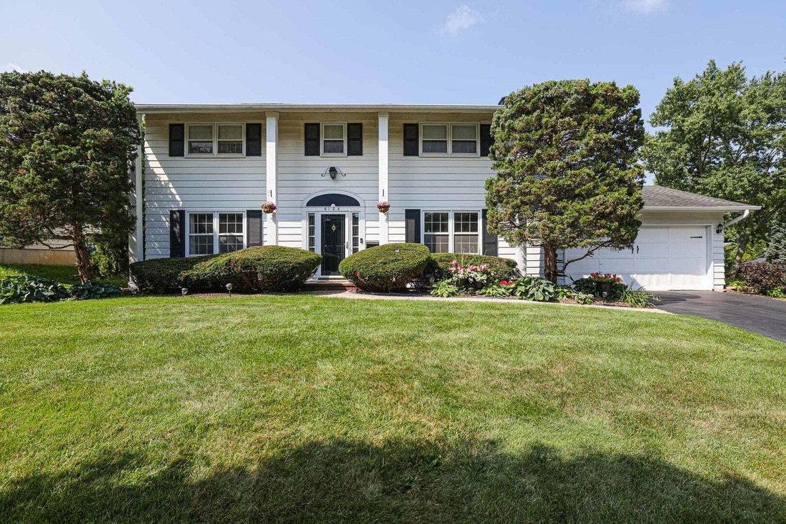 House in Woodridge, Illinois, United States 1 - 18612685