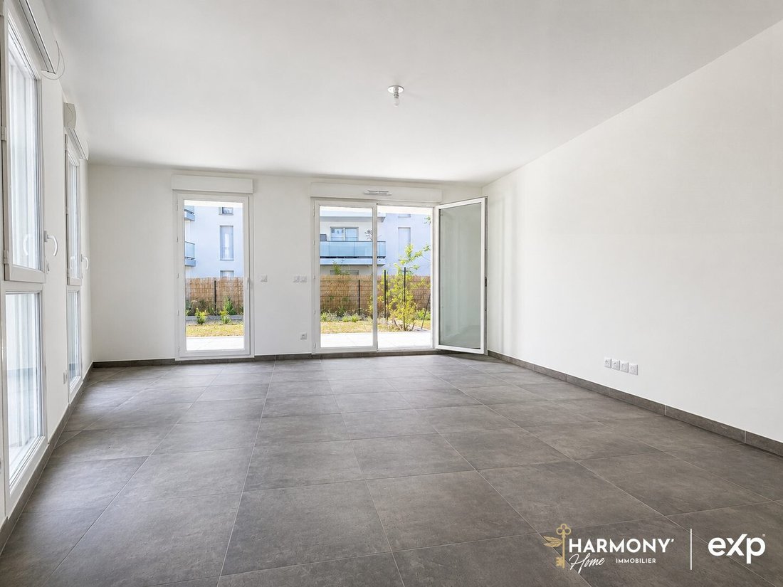 Apartment in Vieille Chapelle, 8e Arrondissement, Marseille 4 - 18614944