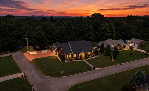 House in Shelbyville, Tennessee, United States 1