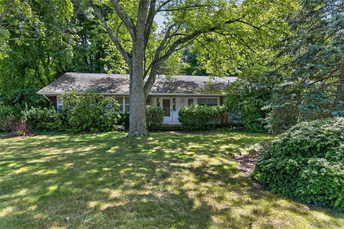 House in Smithtown, New York, United States 2 - 18608967