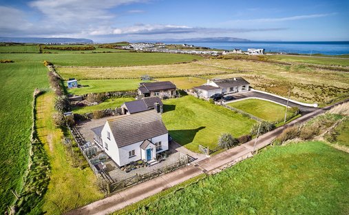 Casa en Portstewart ED, Distrito de la Costa de la Calzada y los Glens, Irlanda del Norte 1