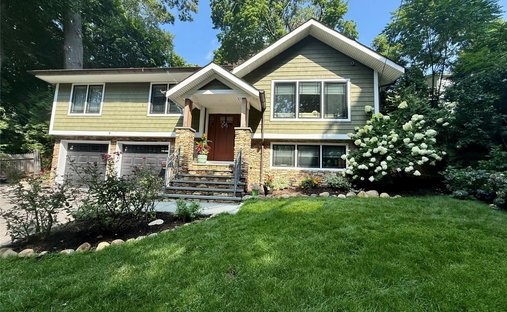 House in Sea Cliff, New York, United States 1