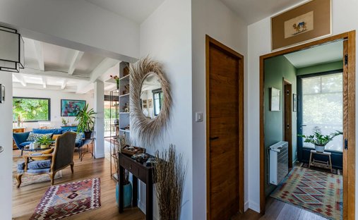 House in Aiguillon, Arcachon, France 1