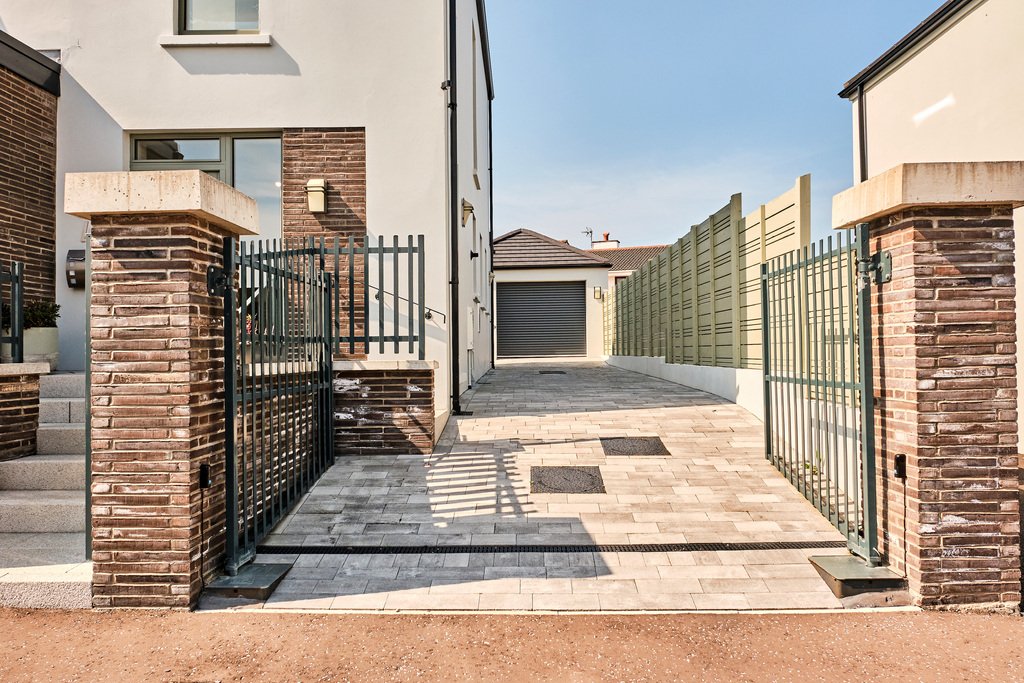 House in Portstewart, Causeway Coast and Glens District, Northern Ireland 4 - 18608733