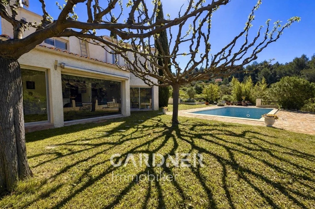 Villa in Ganteaume, Aubagne, France 4 - 17646246