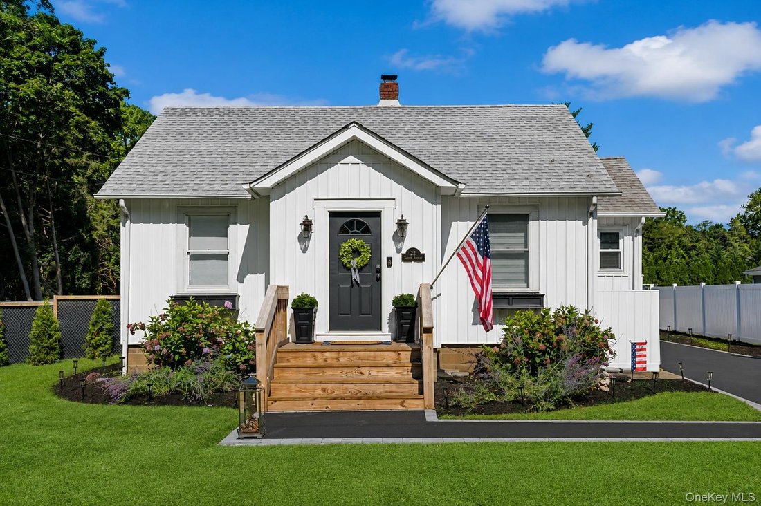 House in Smithtown, New York, United States 1 - 18613177