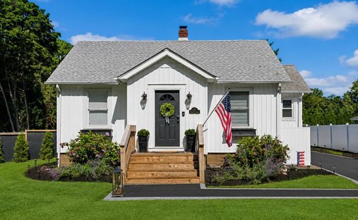 House in Smithtown, New York, United States 1