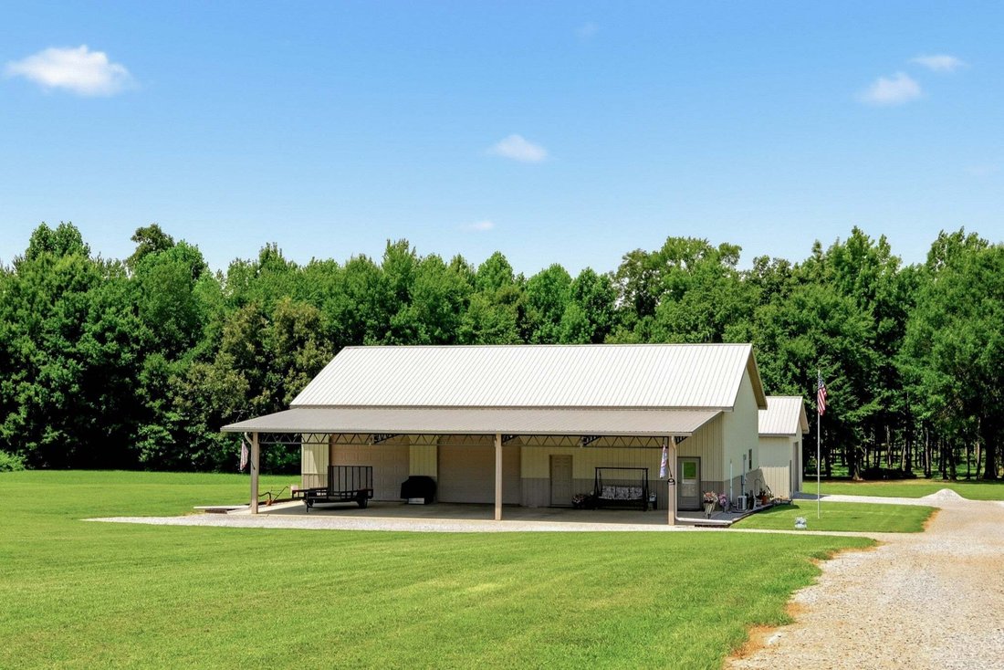 House in McMinnville, Tennessee, United States 1 - 18612443