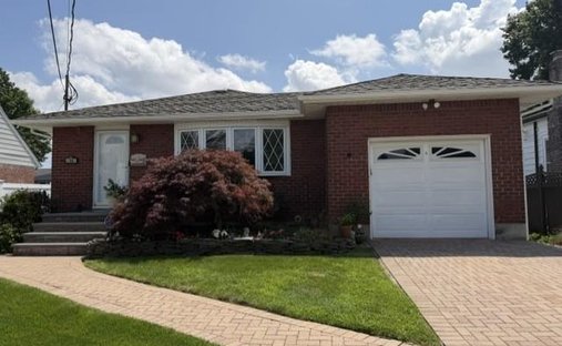 Haus in Hicksville, New York, Vereinigte Staaten 1