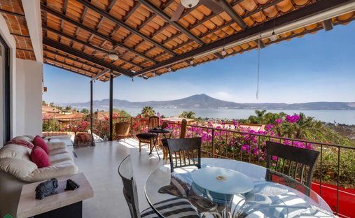 Casa a San Juan Cosalá, Jalisco, Messico 1