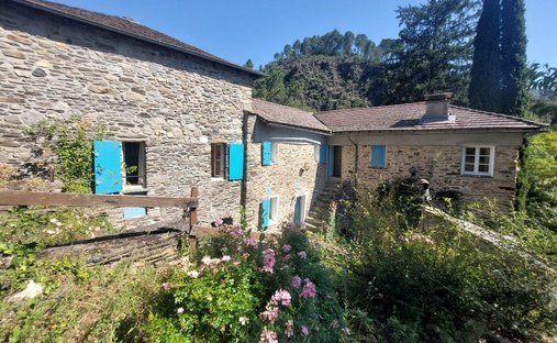 Country House in Saumane, Occitania, France 1