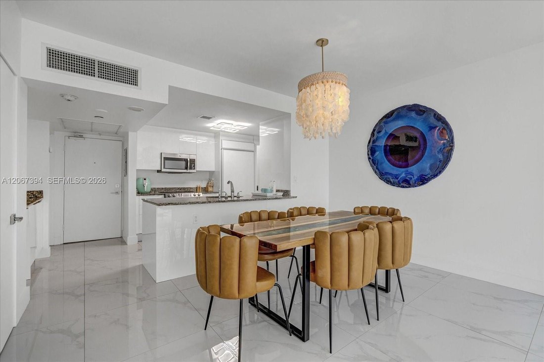 Condo in Bal Harbour, Florida, United States 5 - 18613443