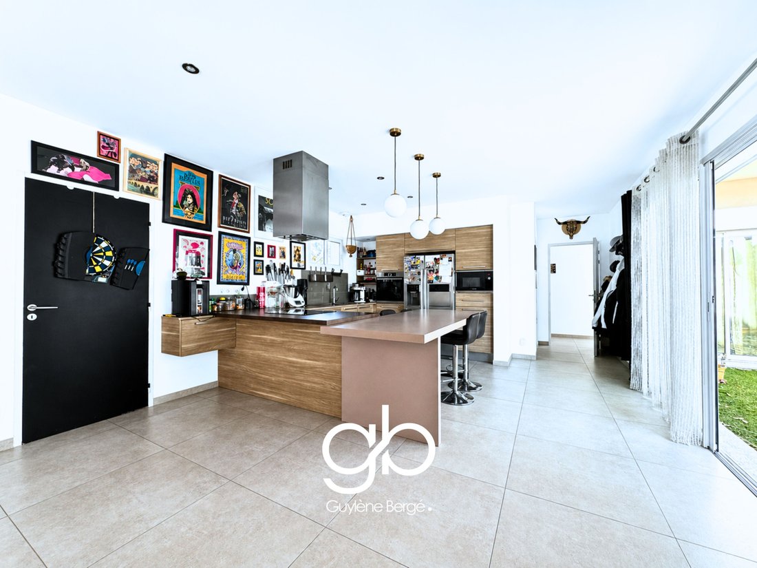 Villa in Saint-Drezery, Occitania, France 5 - 18609610