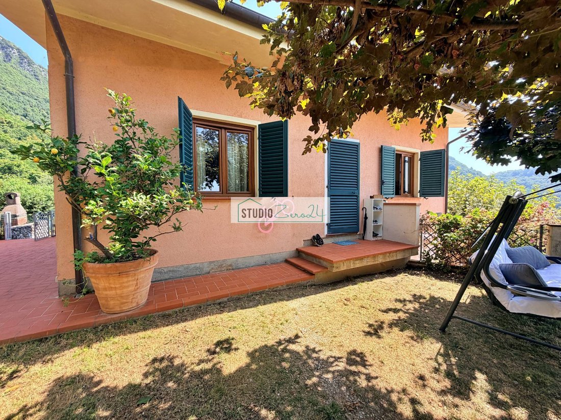 Villa in Strettoia-Capezzano-Valdicastello, Pietrasanta, Tuscany 2 - 18614676