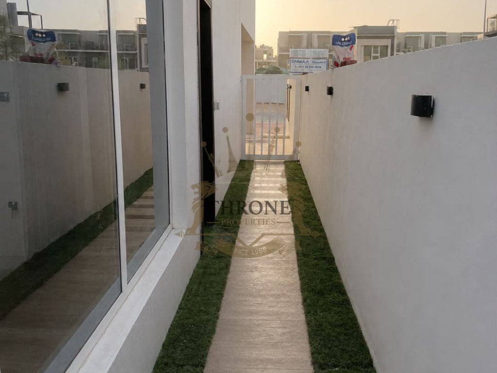 Villa in Damac Hills 2, Dubai, United Arab Emirates 3 - 18610464