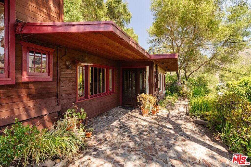 House in Topanga, California, United States 1 - 18611846