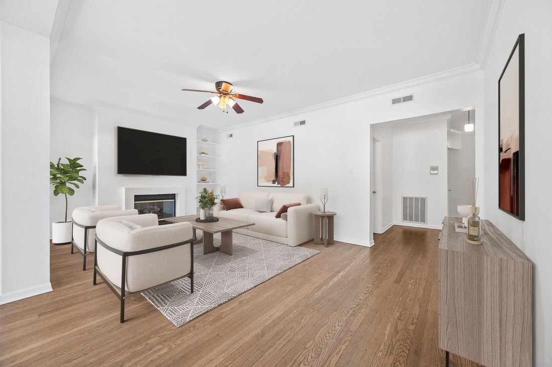 Condo in Chicago, Illinois, United States 4 - 18612680