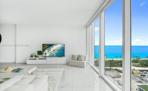 Condo in Bal Harbour, Florida, United States 1